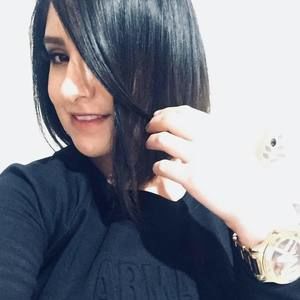 Meet your Posher, Carla